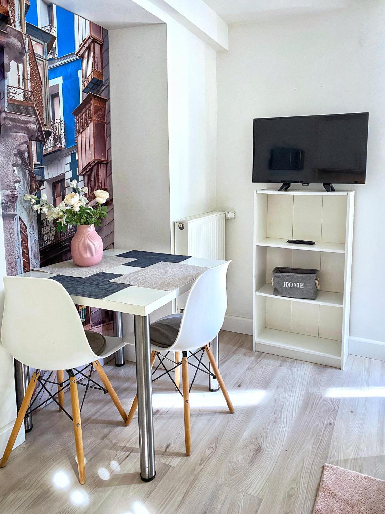 Pod Debem Apartment